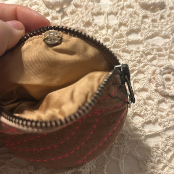 FP One Upcycled Circle Wallet pink rose - Picture 4 of 10